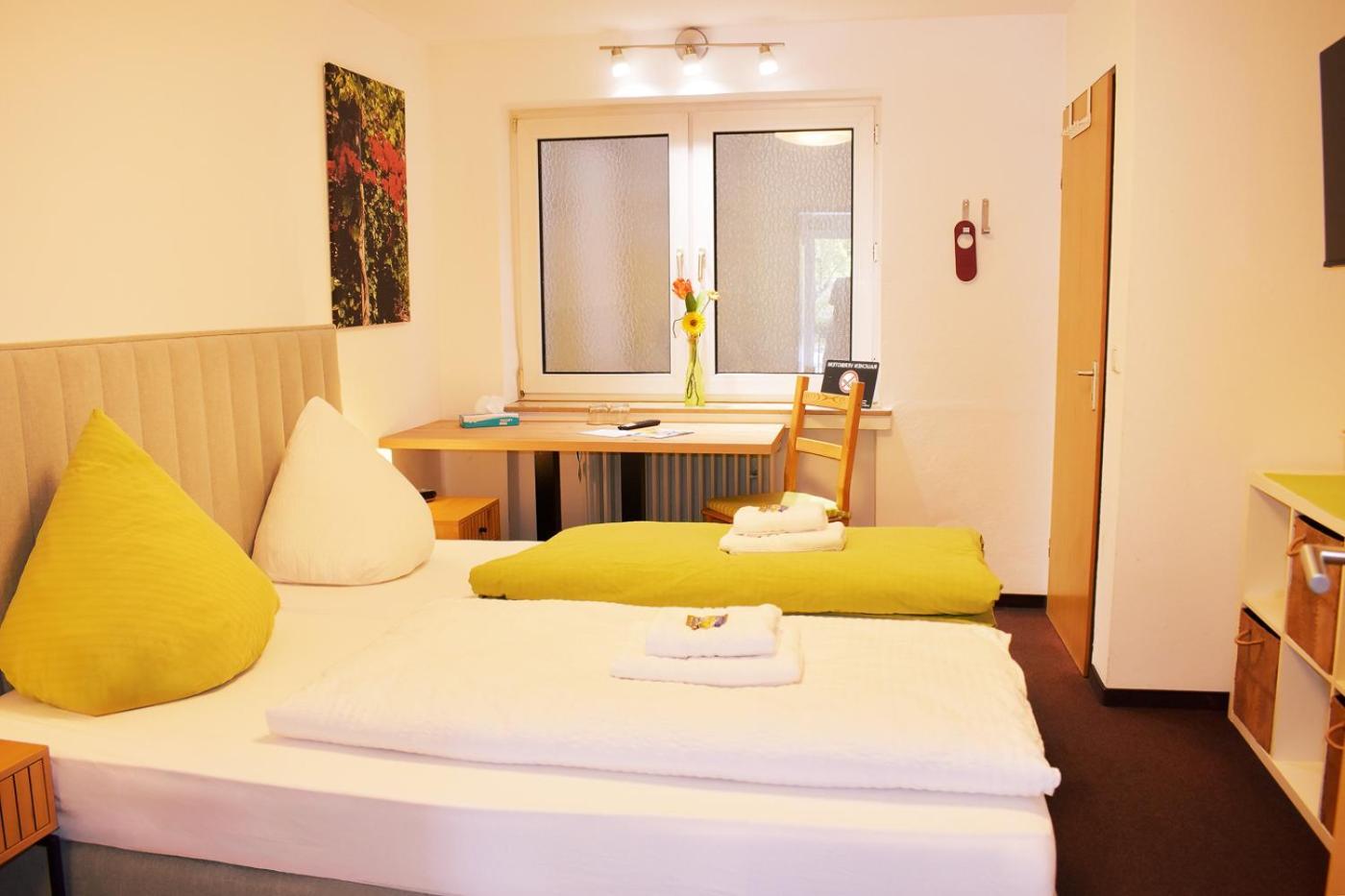 Hotel Emmerich Winningen Rum bild