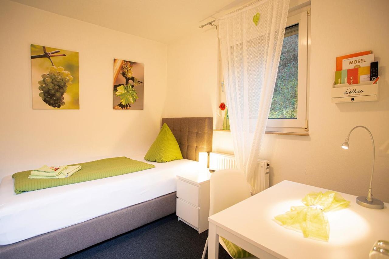 Hotel Emmerich Winningen Exteriör bild